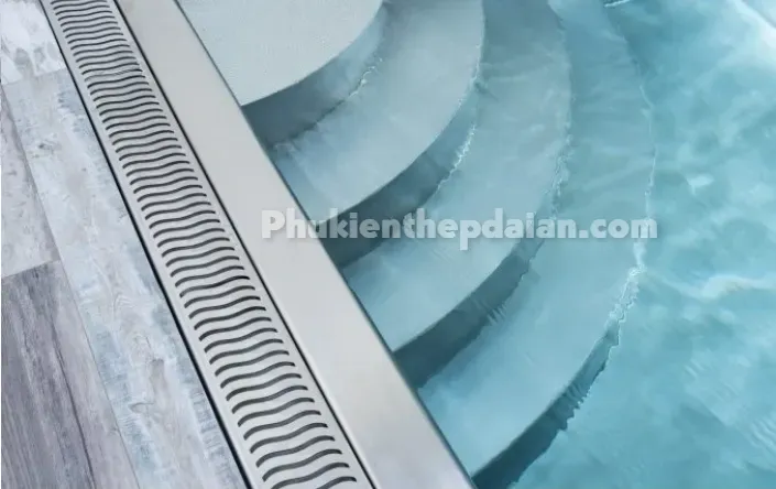 Tấm Inox Chống Trượt Hồ Bơi